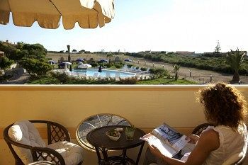 Hotel Raffael Phg Putzu Idu