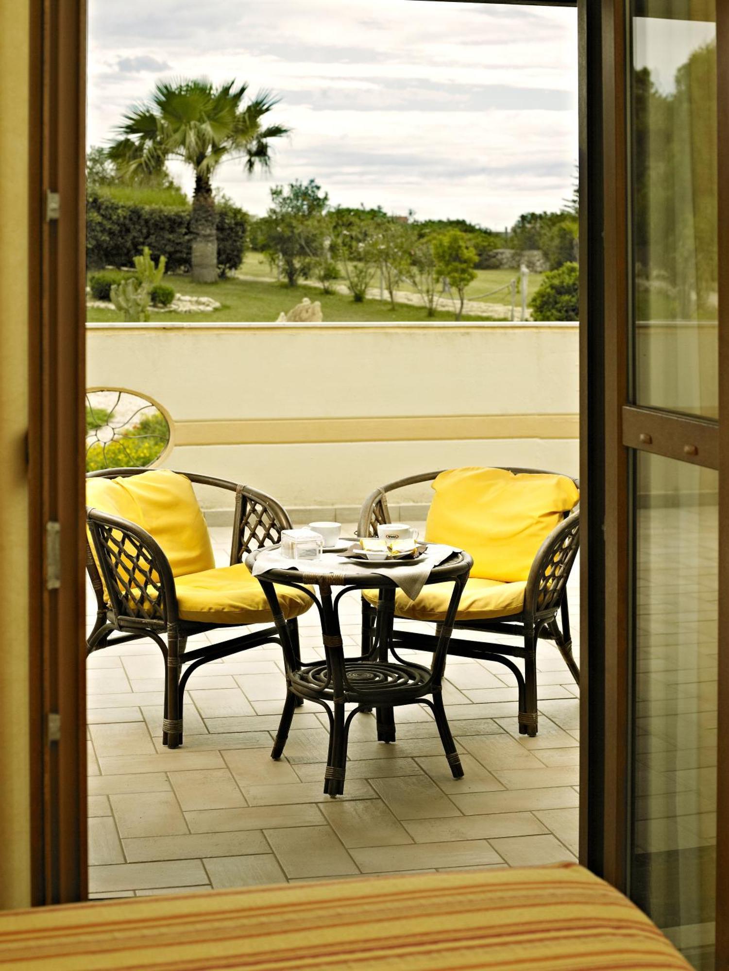 Hotel Raffael Phg 4*