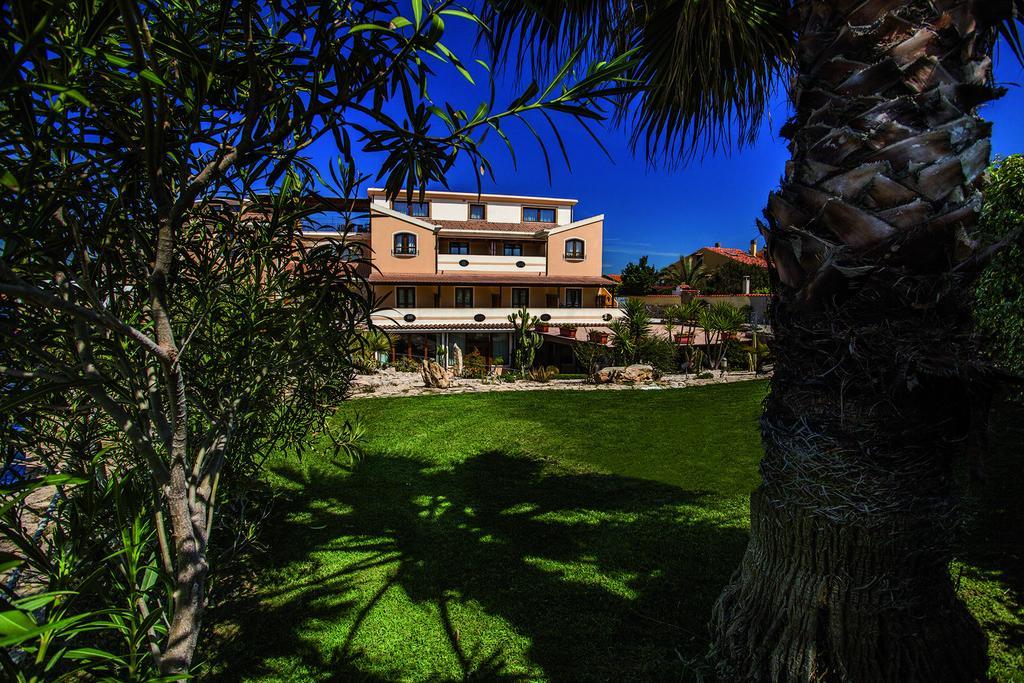 Hotel Raffael Phg Putzu Idu